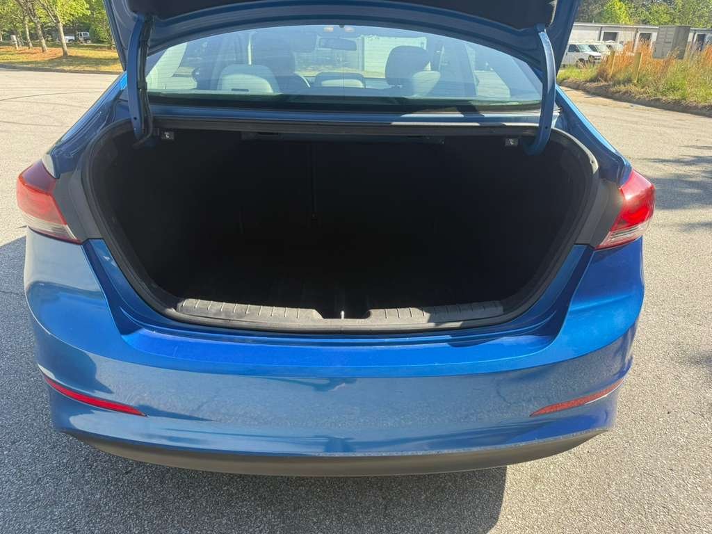 2017 Hyundai Elantra SE - Photo 6