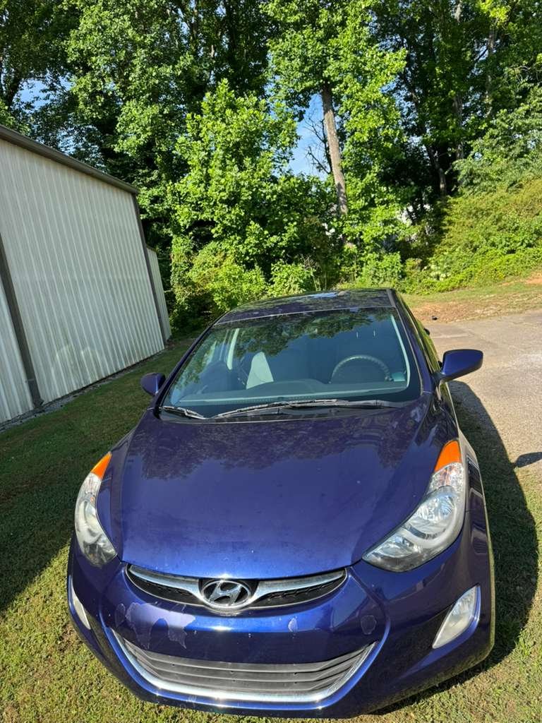 2013 Hyundai Elantra's photo