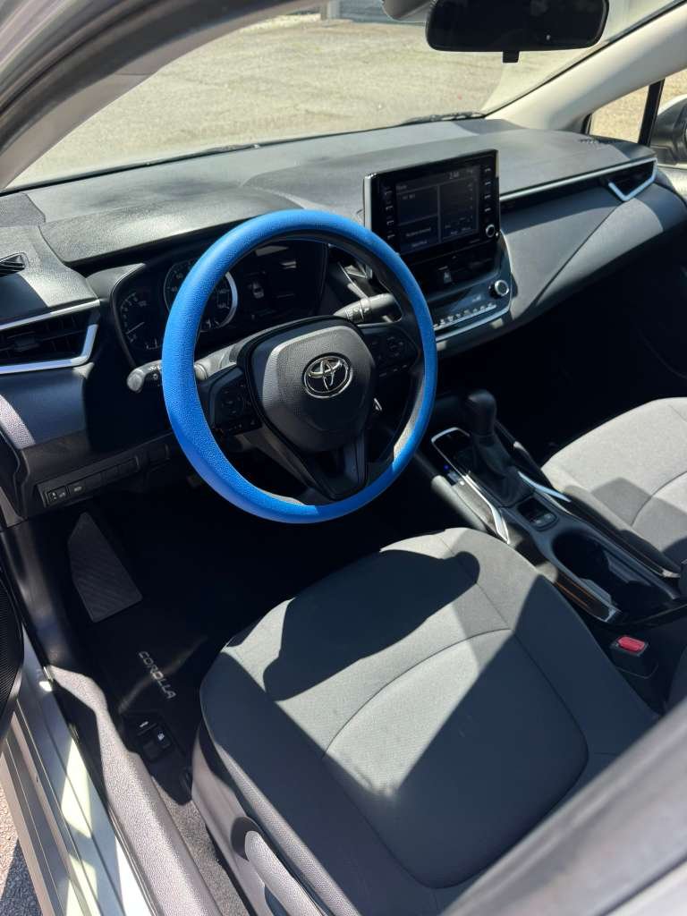 2021 Toyota Corolla LE - Photo 6